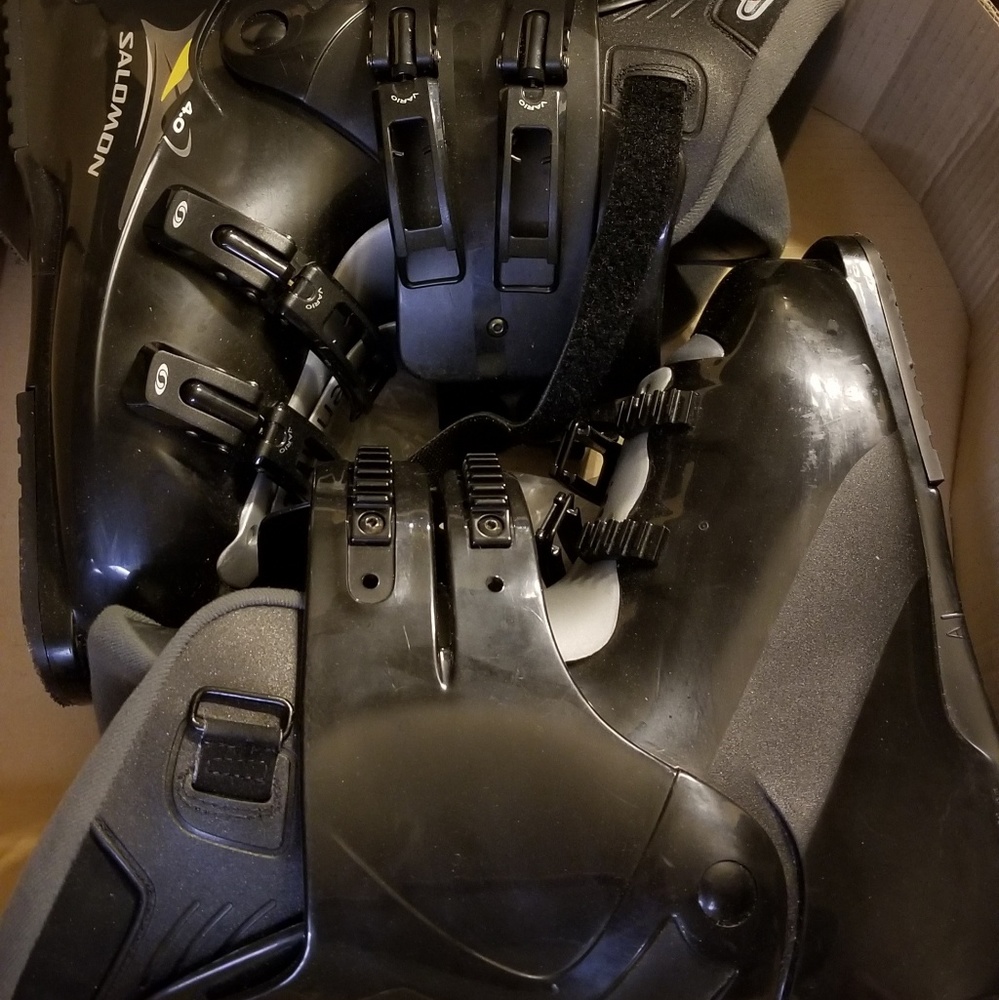 Salomon Ski Boots size 28.5